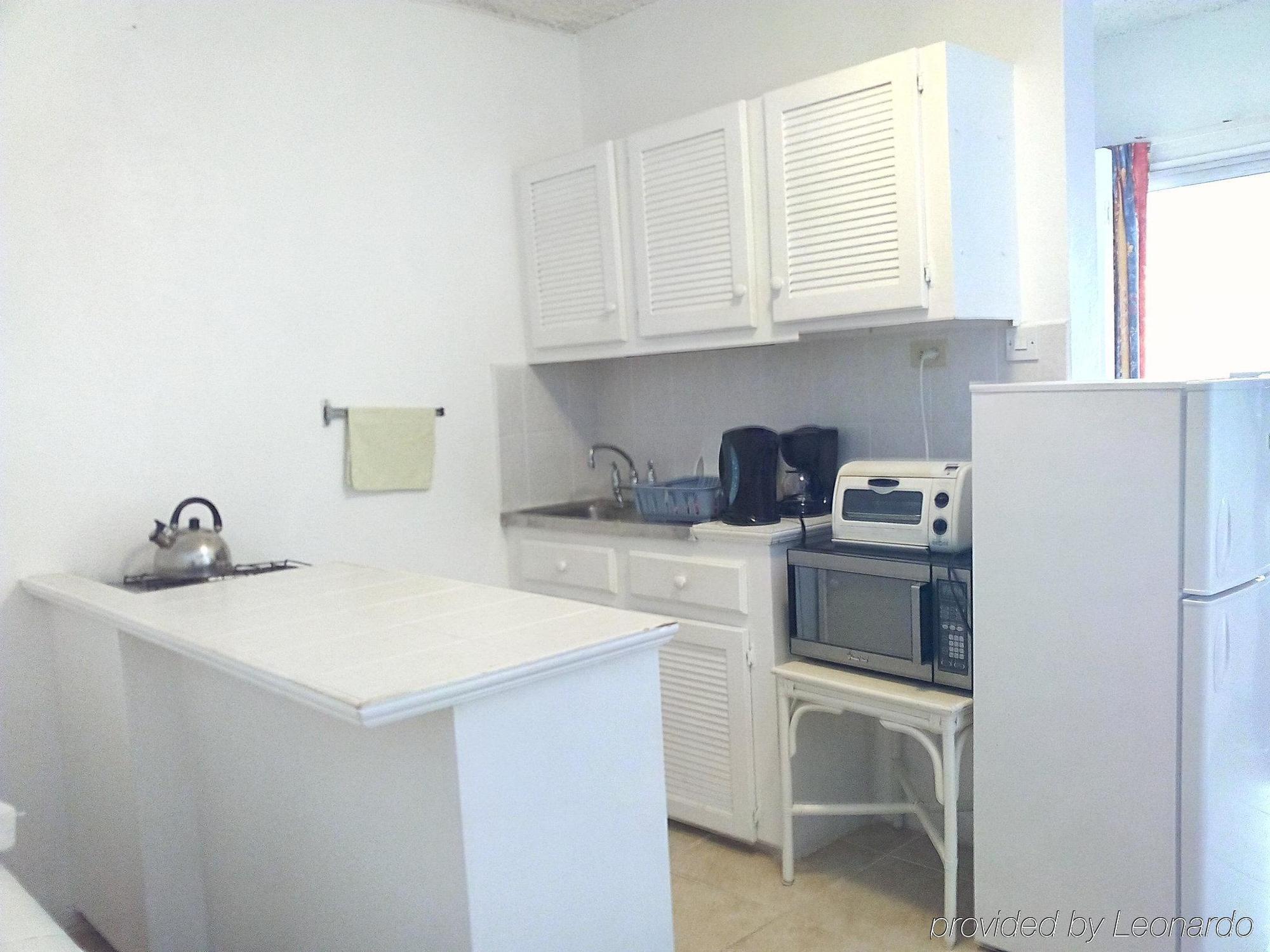 Chateau Blanc Apartments On Sea Christ Church Ngoại thất bức ảnh